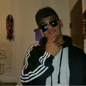 Meet your Posher, Adrian